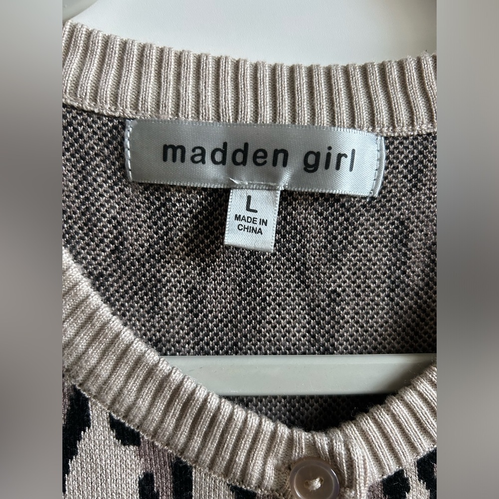 Madden Girl Leopard Top - Picture 2 of 5